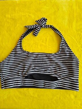 Bikini top XL Black white horizontal stripped